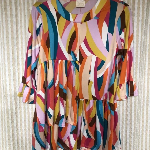 Zadie B’s Colorful Abstract Women's Top - Picture 1 of 3